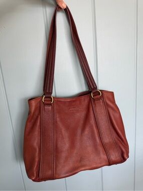 Pebbled Shoulder Tote in Russet Brown - Classic Everyday Carry
